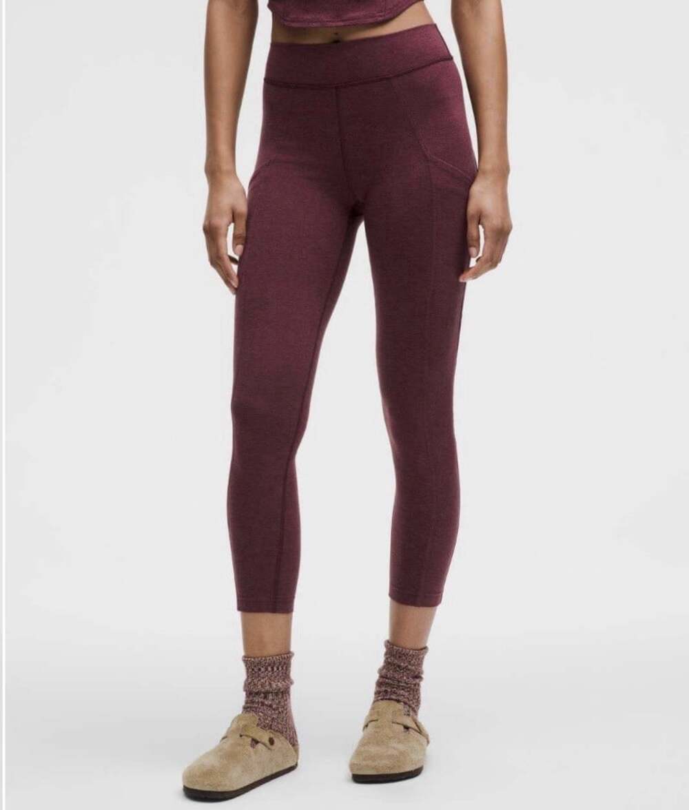 Lululemon Soft Sueded High-Rise Tight 25” - Garnet Size 6